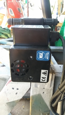 can-dien-tu-camry-sieu-mong-hoa-tiet-hoa-van-eb-9301-s109
